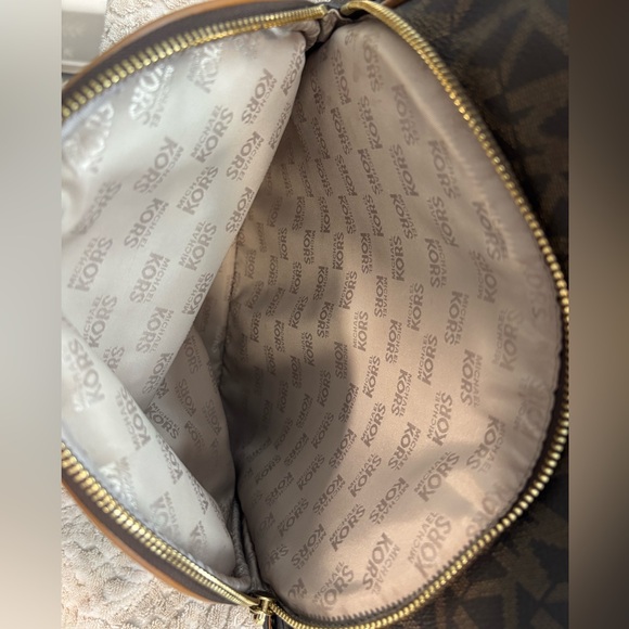 chanel pink mini backpack Unboxing Chanel Mini Backpack #chanel #chanel23p #chanelduma  #tiktokmalaysia #chanelunboxing #chanelbag